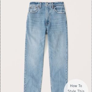 Abercrombie and Fitch, mom jeans size 30 new with tags